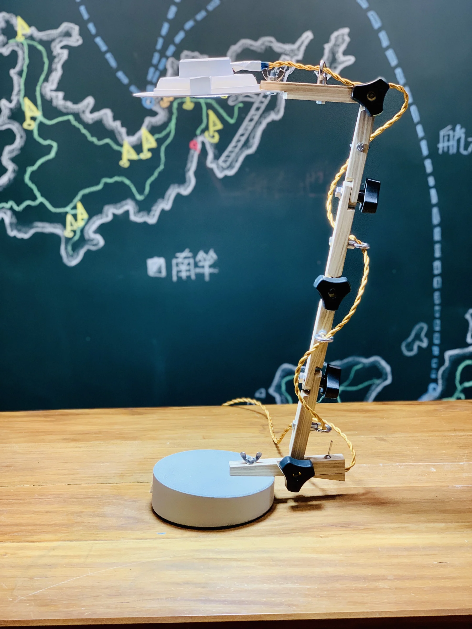 多角度檯燈底座｜水泥本色｜手作紀錄