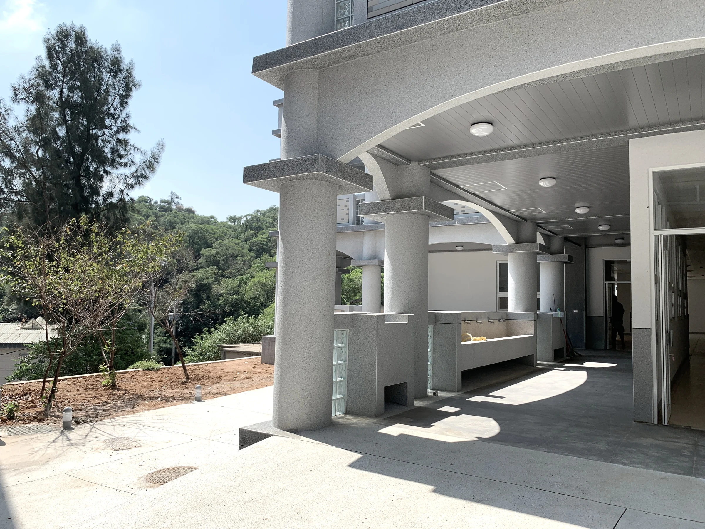介壽國中小廚舍大樓新建｜實景照片
