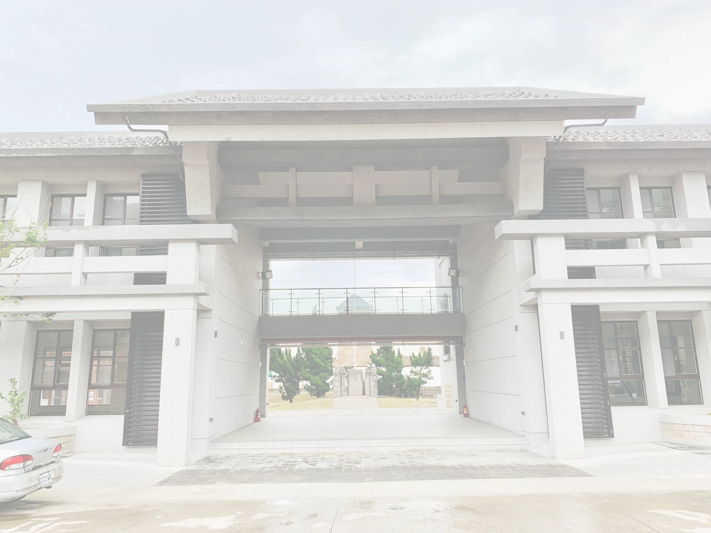 讓校舍與街道之間有一段緩衝｜設計模擬
