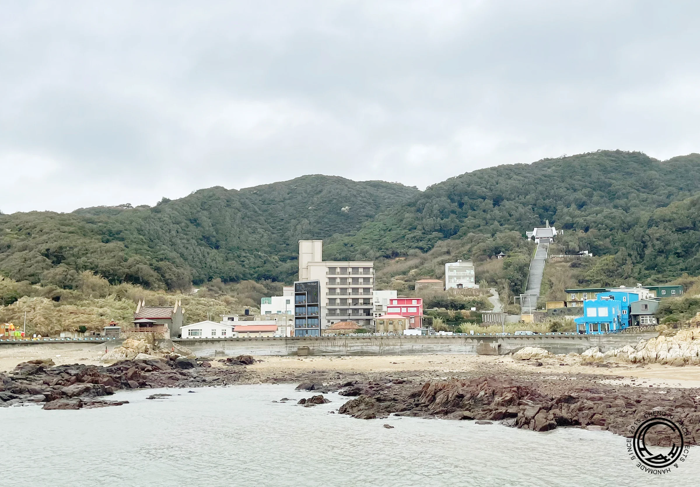 從海岸背景理解建築的位置｜設計模擬